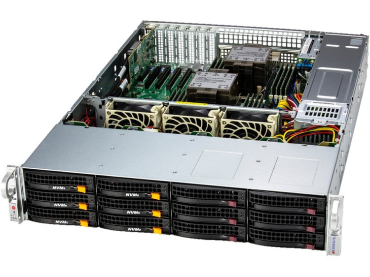 Сервер Supermicro SSG-621E-ACR12L.